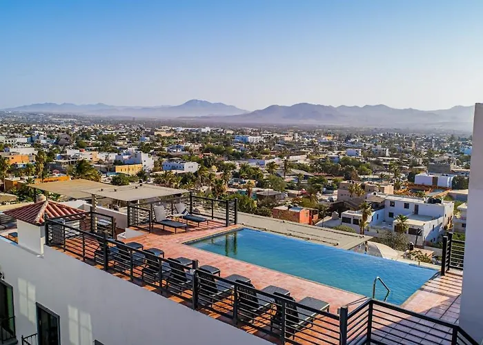 Loft Close To The Ocean With Rooftop Infinity Pool, Balcony & Gym - Dog-friendly Сasa de vacaciones Cabo San Lucas